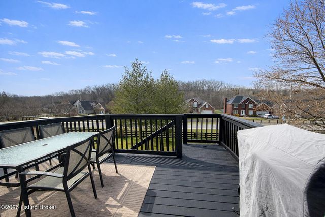 11210 Carriage View Way, Jeffersontown, KY 40299