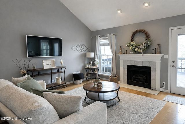 11210 Carriage View Way, Jeffersontown, KY 40299