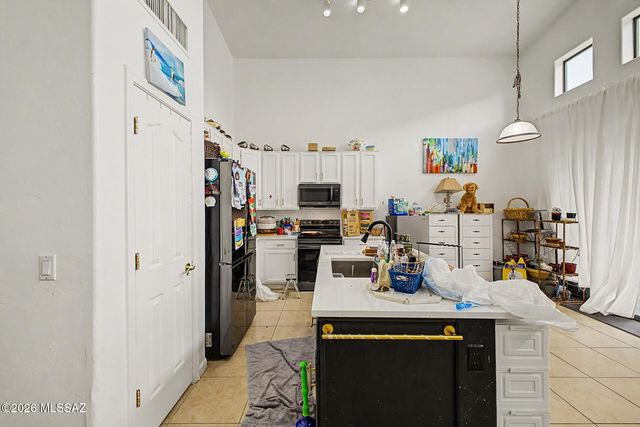 77 W Calle Tierra Sandia, Sahuarita, AZ 85629
