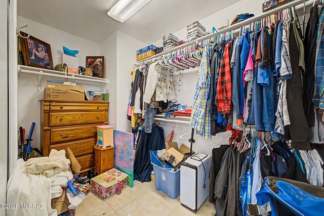 77 W Calle Tierra Sandia, Sahuarita, AZ 85629