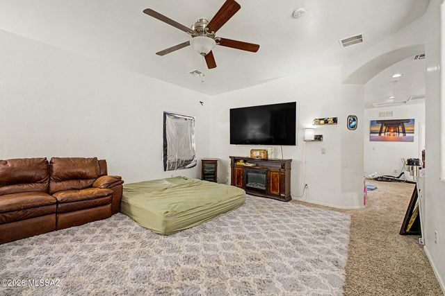 77 W Calle Tierra Sandia, Sahuarita, AZ 85629