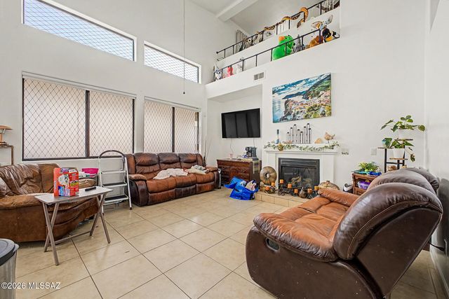 77 W Calle Tierra Sandia, Sahuarita, AZ 85629