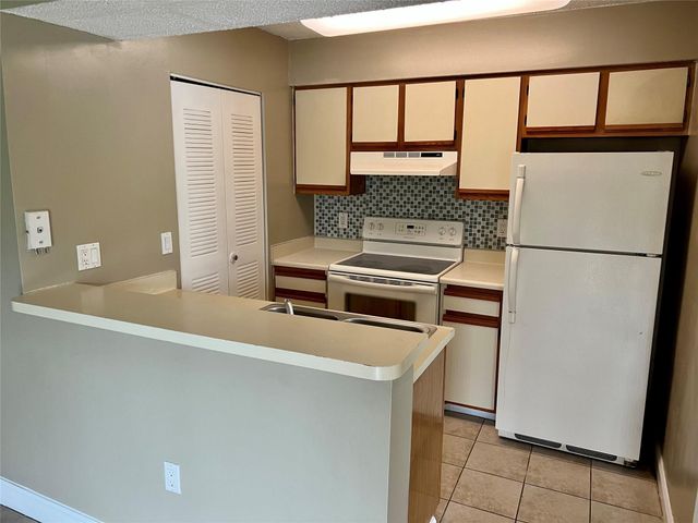 1239 SW 46th Avenue 913, Pompano Beach, FL 33069