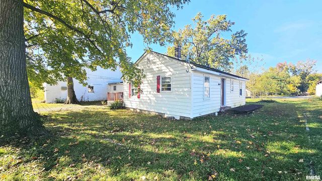 200 W 12TH Street, Johnston City, IL 62951