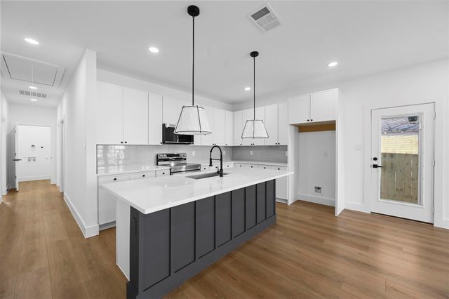 1573 Harris Court, Dallas, TX 75223