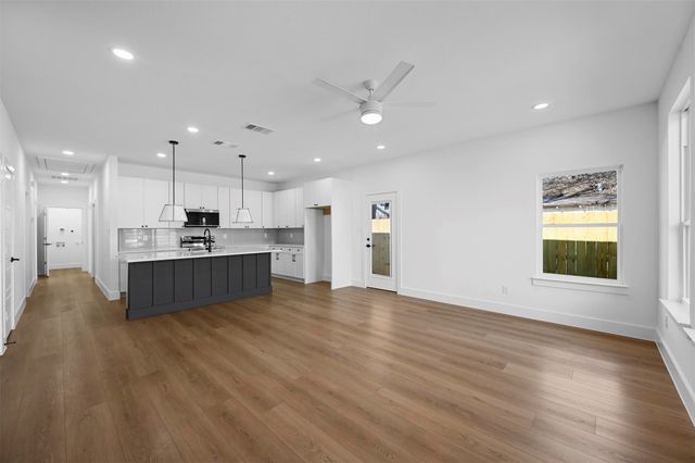 1573 Harris Court, Dallas, TX 75223