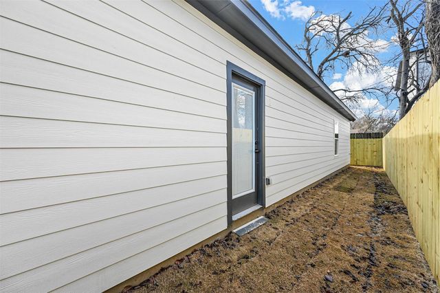 1573 Harris Court, Dallas, TX 75223