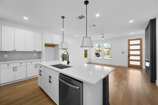 1573 Harris Court, Dallas, TX 75223