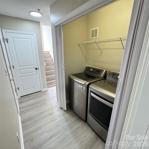 6320 Royal Celadon Way, Charlotte, NC 28269