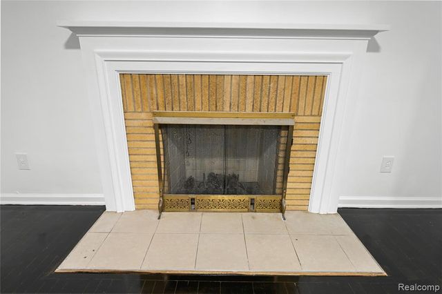 8130 Ward Street, Detroit, MI 48228