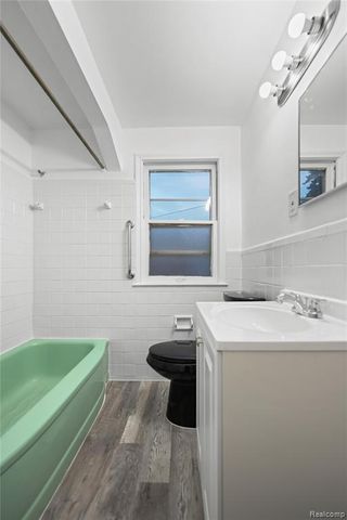 8130 Ward Street, Detroit, MI 48228