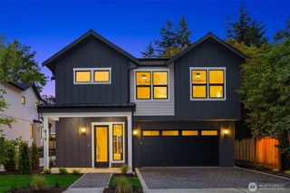 819 18th Avenue W, Kirkland, WA 98033