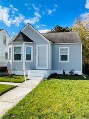 9163 Winthrop Street, Detroit, MI 48228