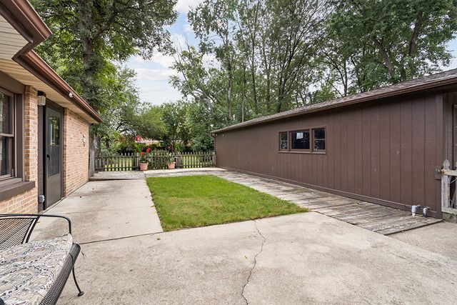 11420 S Mather Avenue, Alsip, IL 60803