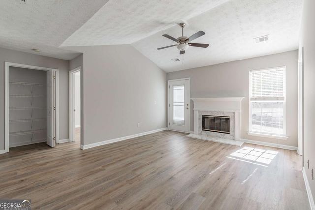 5014 Red Oak Lane, Gainesville, GA 30506