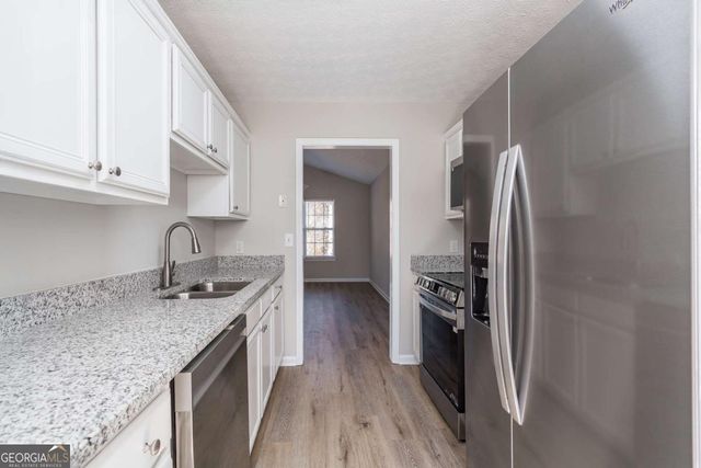 5014 Red Oak Lane, Gainesville, GA 30506