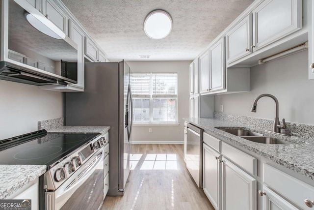 5014 Red Oak Lane, Gainesville, GA 30506