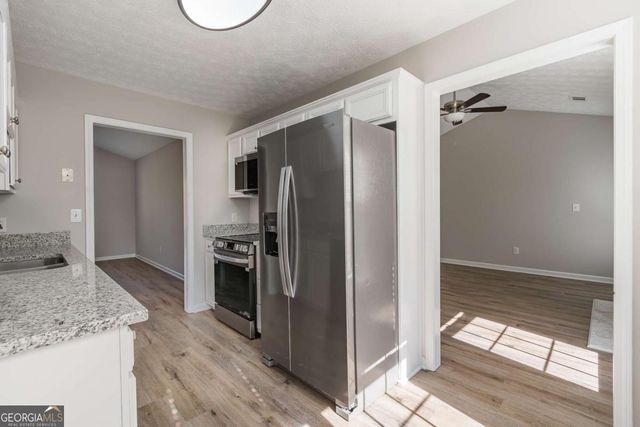 5014 Red Oak Lane, Gainesville, GA 30506