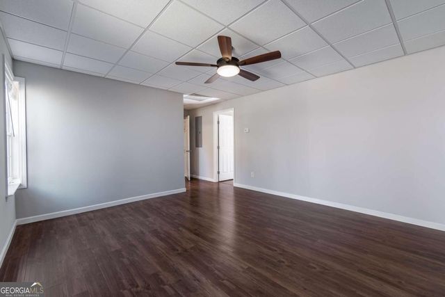 5014 Red Oak Lane, Gainesville, GA 30506