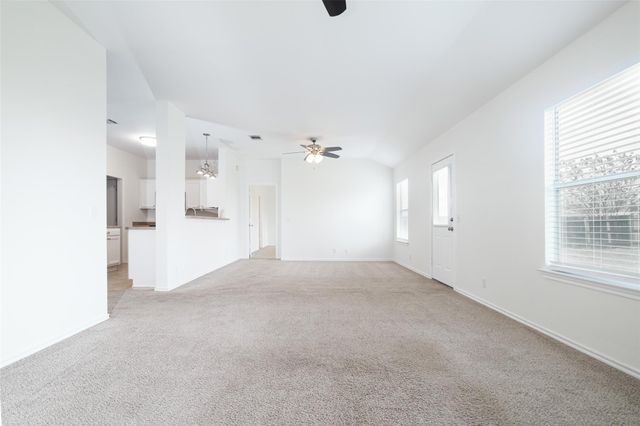 116 Holland ST NE, Hutto, TX 78634