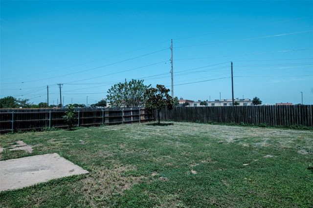 116 Holland ST NE, Hutto, TX 78634