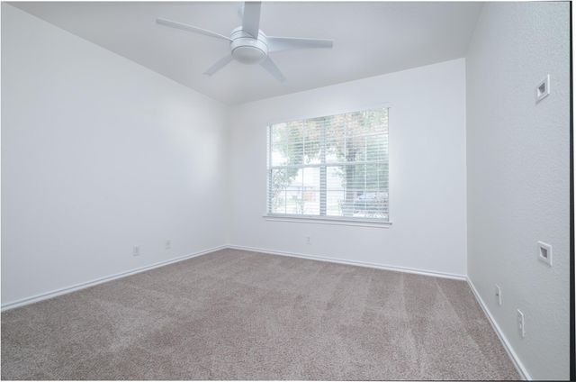 116 Holland ST NE, Hutto, TX 78634