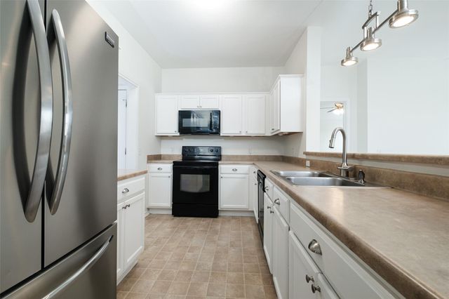 116 Holland ST NE, Hutto, TX 78634