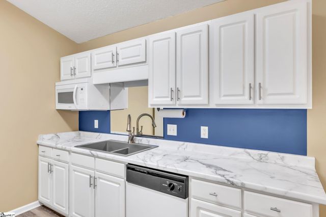 706 Pelham Square Way, Greer, SC 29650