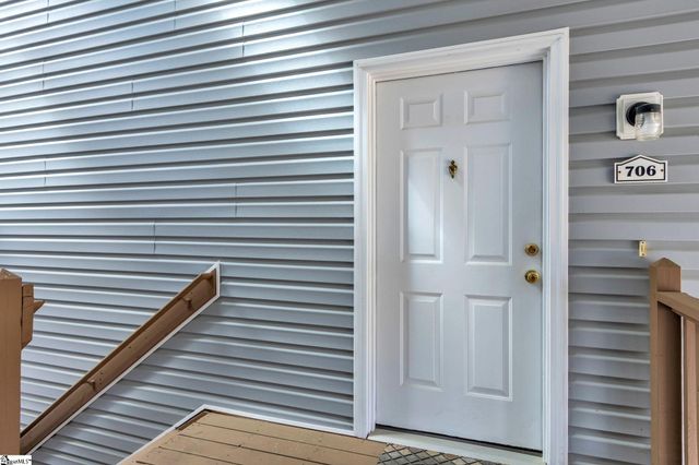 706 Pelham Square Way, Greer, SC 29650