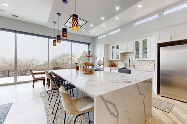 3105 Camino De La Sierra Lane NE, Albuquerque, NM 87111