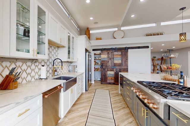 3105 Camino De La Sierra Lane NE, Albuquerque, NM 87111