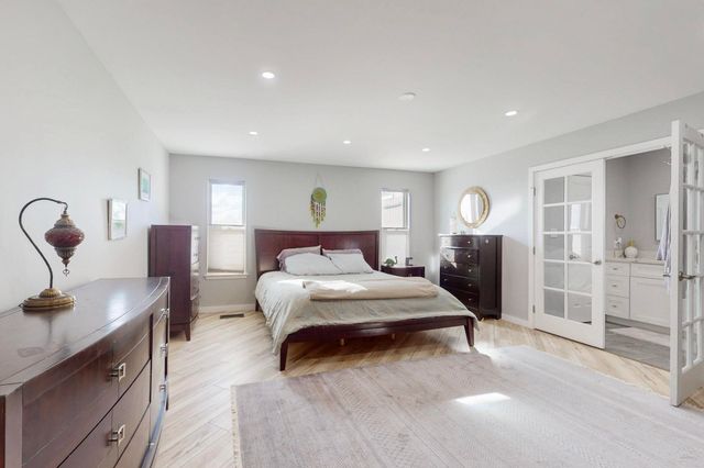 3105 Camino De La Sierra Lane NE, Albuquerque, NM 87111