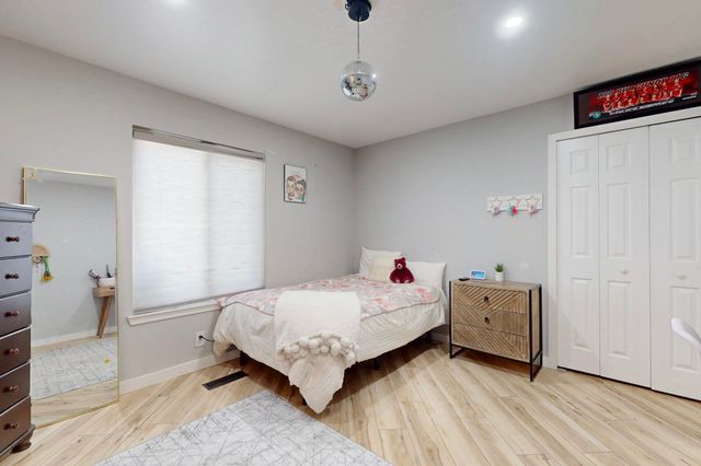 3105 Camino De La Sierra Lane NE, Albuquerque, NM 87111