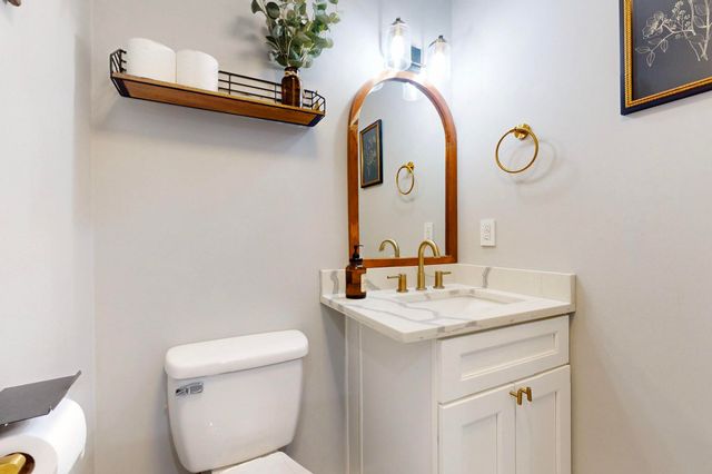 3105 Camino De La Sierra Lane NE, Albuquerque, NM 87111