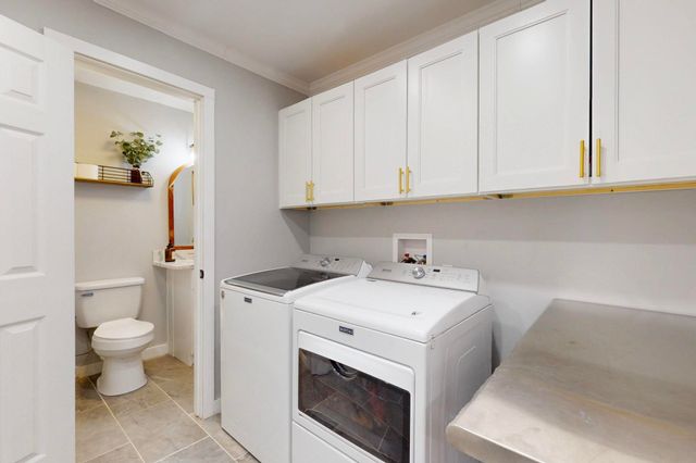 3105 Camino De La Sierra Lane NE, Albuquerque, NM 87111