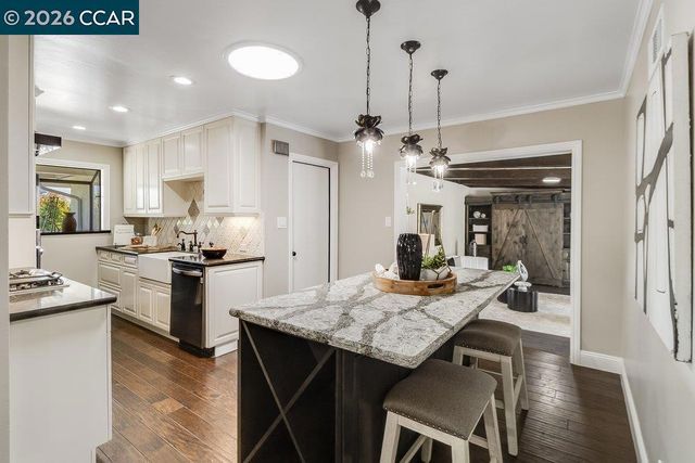 17395 De Witt Ave, Morgan Hill, CA 95037
