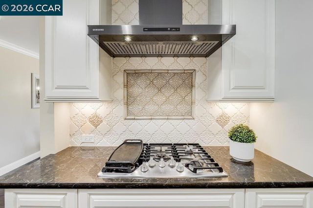 17395 De Witt Ave, Morgan Hill, CA 95037