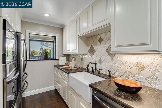 17395 De Witt Ave, Morgan Hill, CA 95037