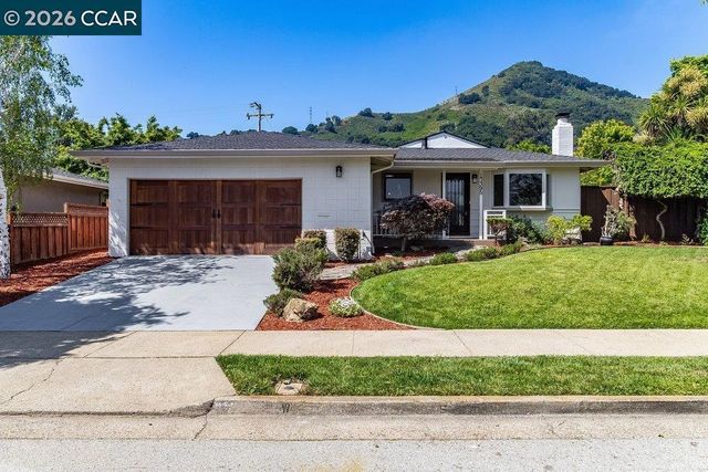 17395 De Witt Ave, Morgan Hill, CA 95037