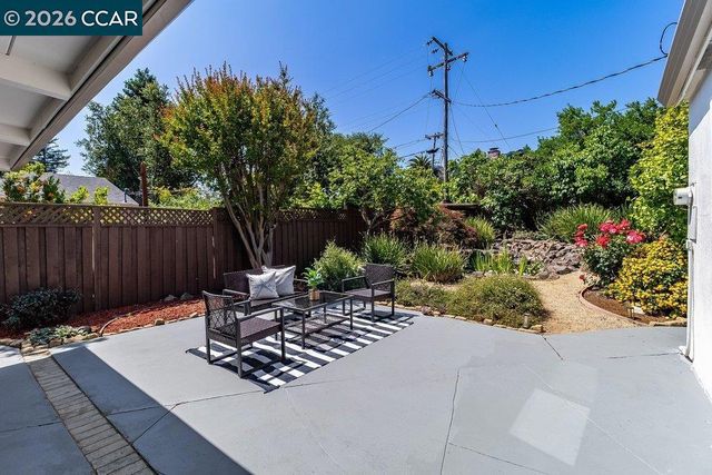17395 De Witt Ave, Morgan Hill, CA 95037