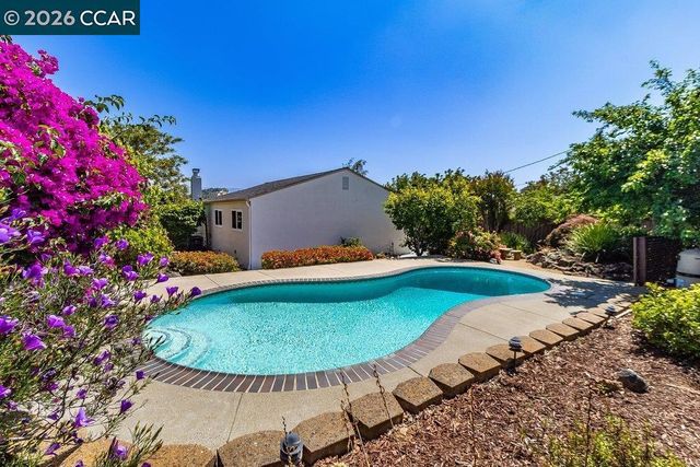 17395 De Witt Ave, Morgan Hill, CA 95037
