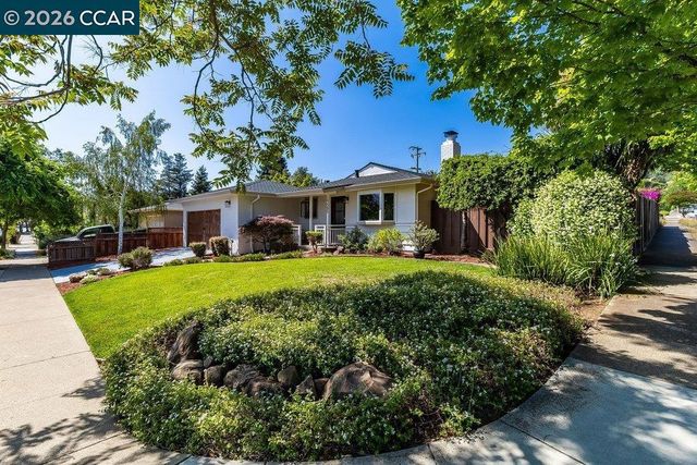 17395 De Witt Ave, Morgan Hill, CA 95037
