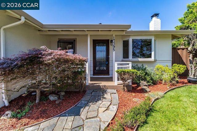 17395 De Witt Ave, Morgan Hill, CA 95037