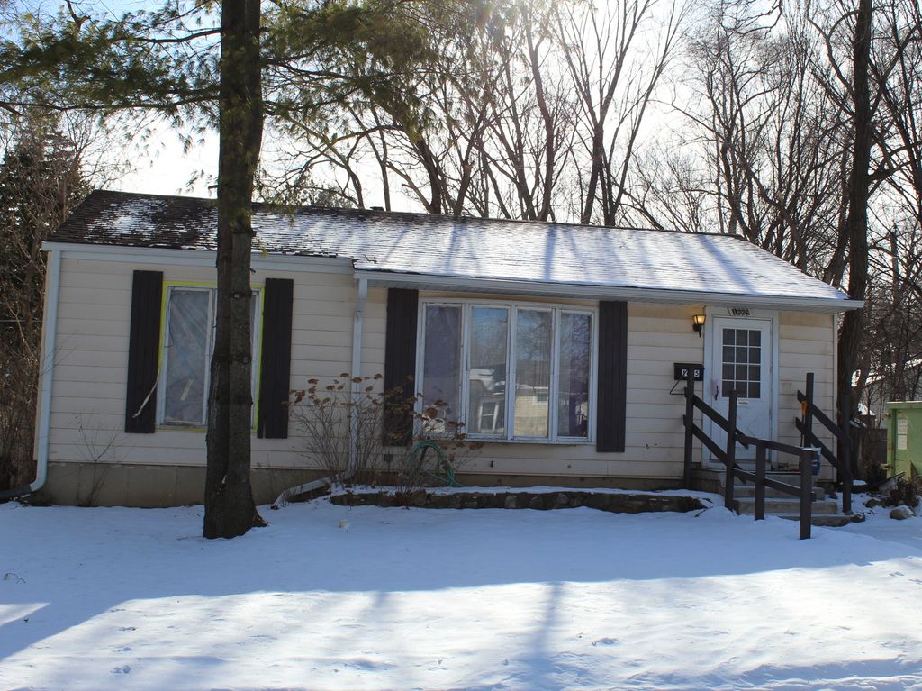 1665 McKay Street, Waukegan, IL 60087