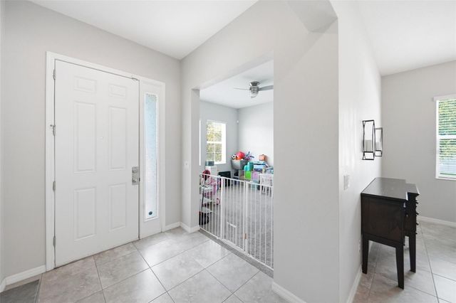 947 MAYPOLE DRIVE, Apopka, FL 32703