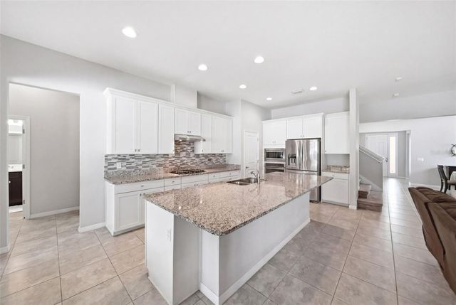 947 MAYPOLE DRIVE, Apopka, FL 32703