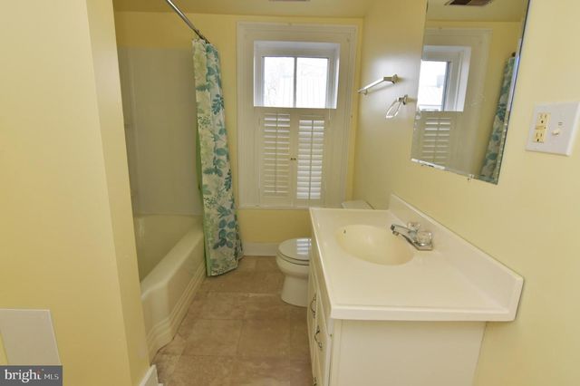 5366 MAIN ST, Stephens City, VA 22655