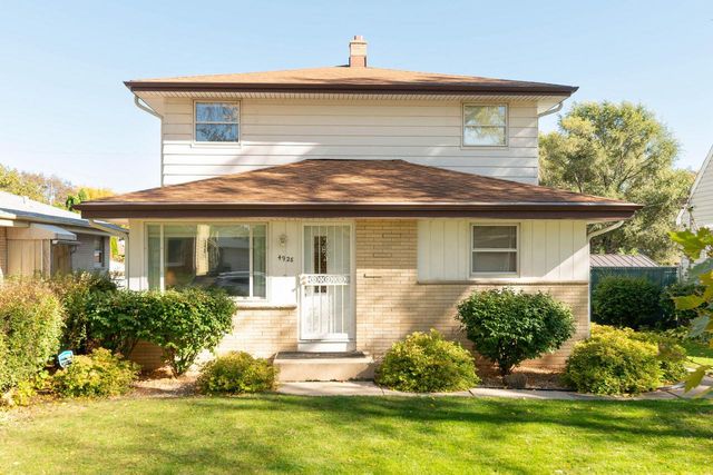 4928 N 89th STREET, Milwaukee, WI 53225