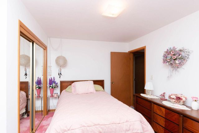 4928 N 89th STREET, Milwaukee, WI 53225