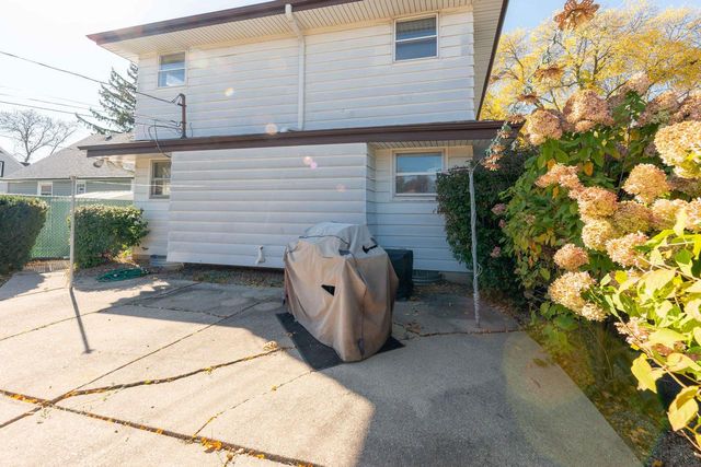 4928 N 89th STREET, Milwaukee, WI 53225